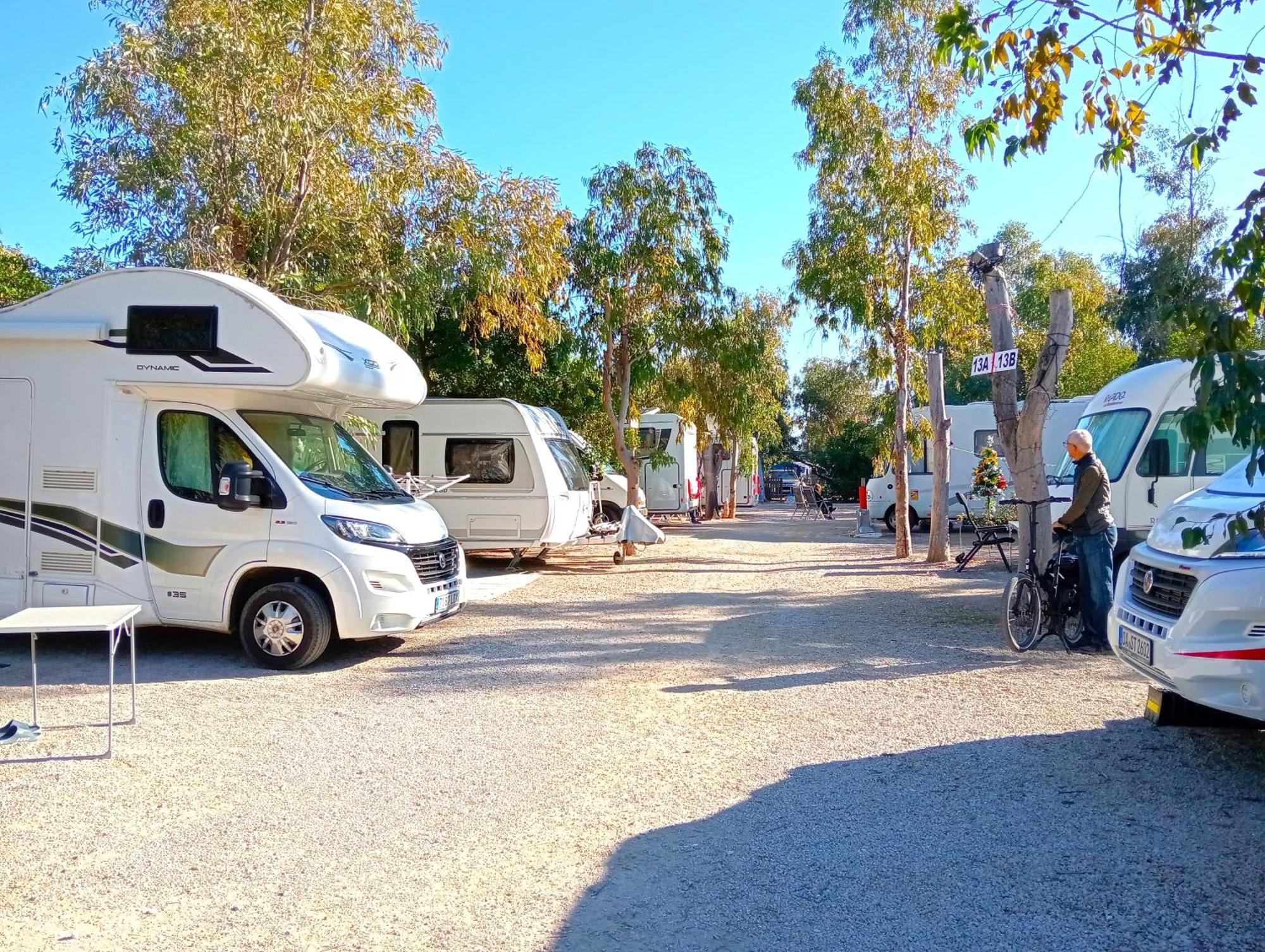 Отель Camping La Naranja Гандия Экстерьер фото